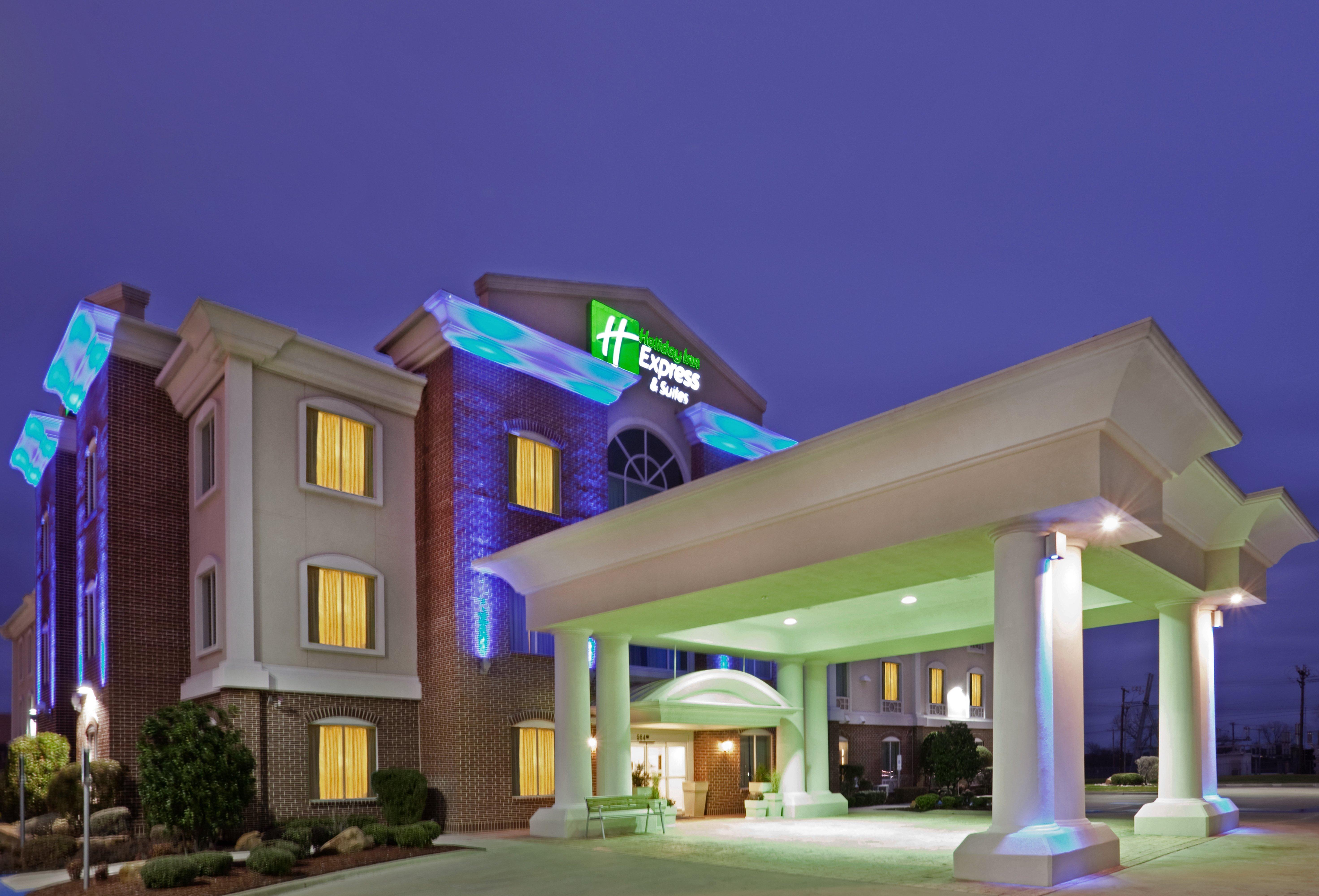 Holiday Inn Express & Suites Waxahachie By Ihg Exterior foto